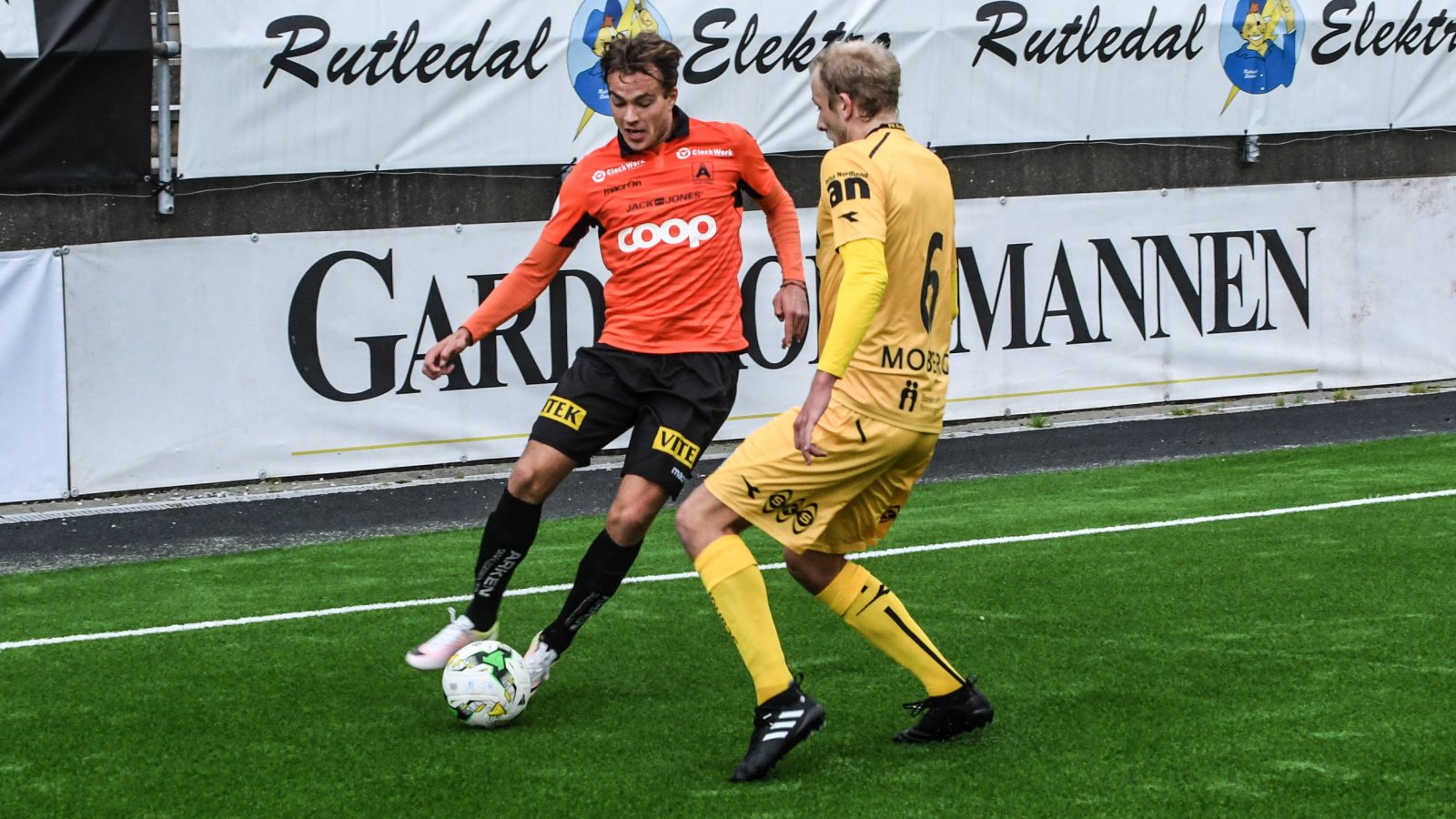 Kristoffer Nesse Stephensen slår tunnel på tidligere lagkamerat Vegard Leikvoll Moberg