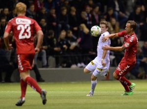 Stian Nygard i aksjon mot Fredrik Haugen
