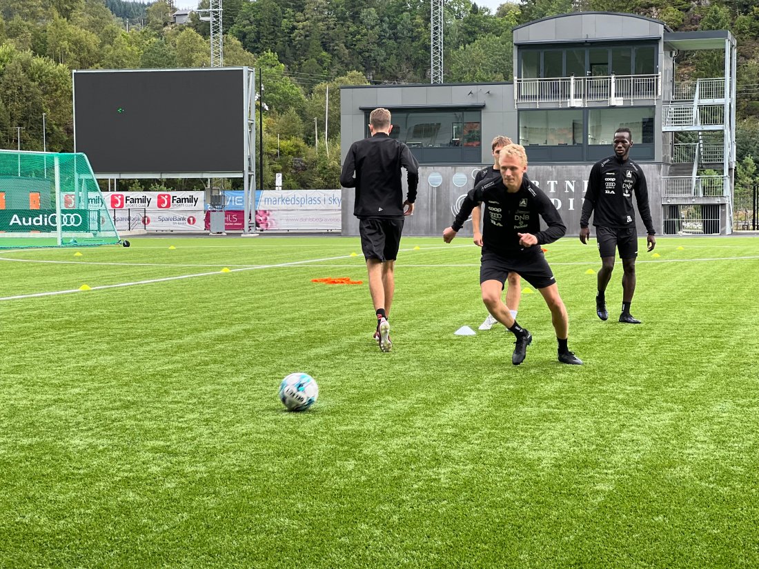 Barmen trening Åsane.jpg