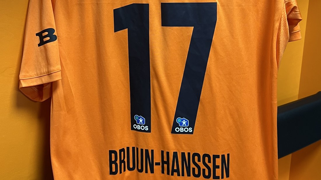 Bruun-Hanssen drakt.jpg